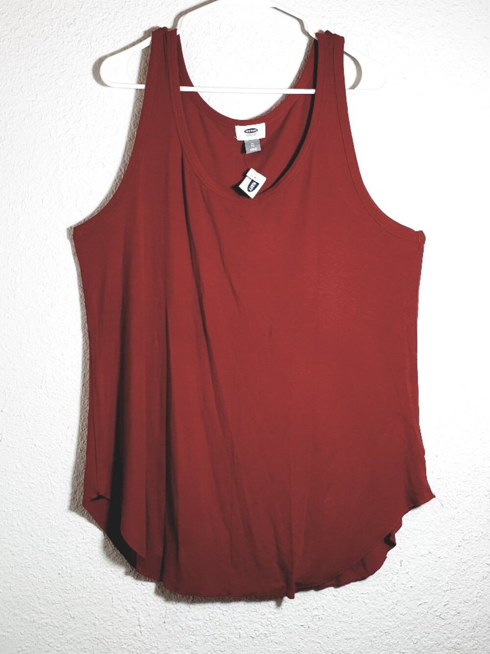 Old Navy Tank Top Womens XL Red Rust Round Neck Longer Length Sleeveless New